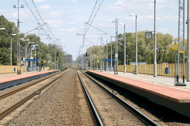 Modernización de la línea ferroviaria E-20